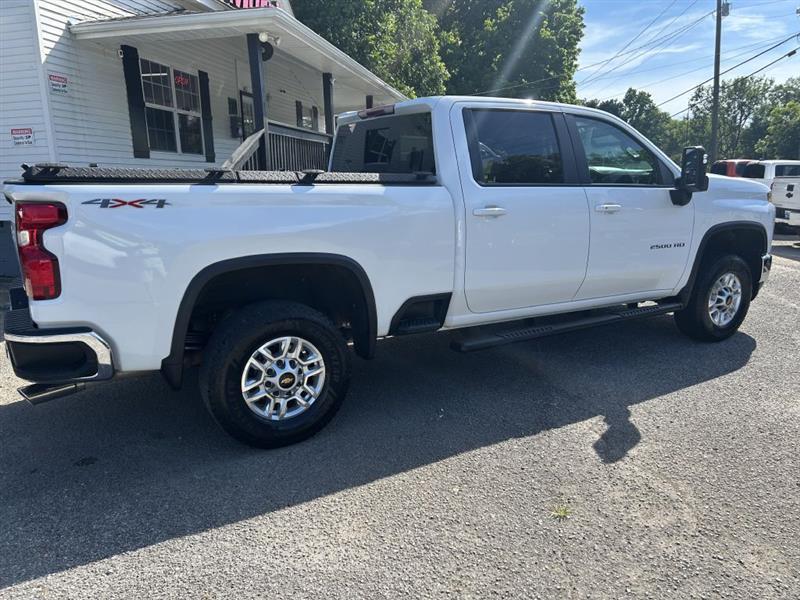 Chevrolet Silverado 2500HD LT Crew Cab Short Box 4WD 2023