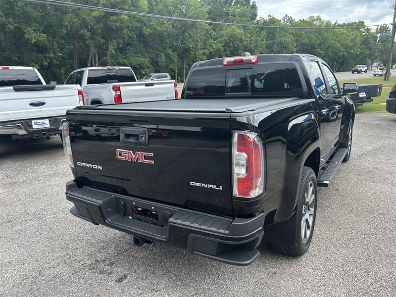 GMC Canyon Denali Crew Cab 4WD Long Box 2020