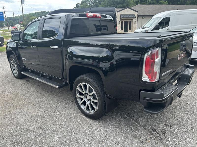 GMC Canyon Denali Crew Cab 4WD Long Box 2020