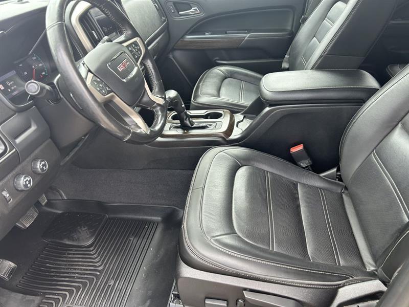 GMC Canyon Denali Crew Cab 4WD Long Box 2020