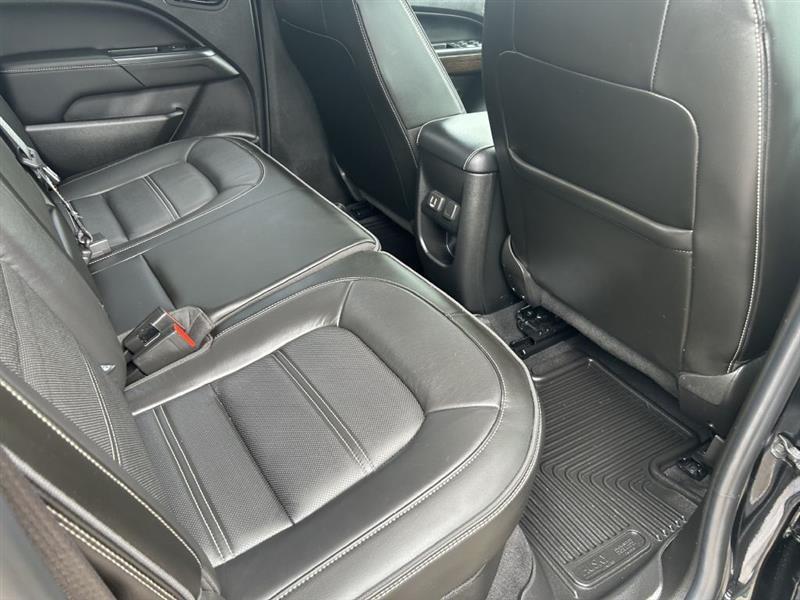GMC Canyon Denali Crew Cab 4WD Long Box 2020