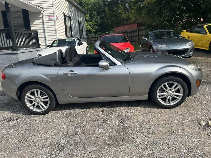 Mazda MX-5 Miata  2012