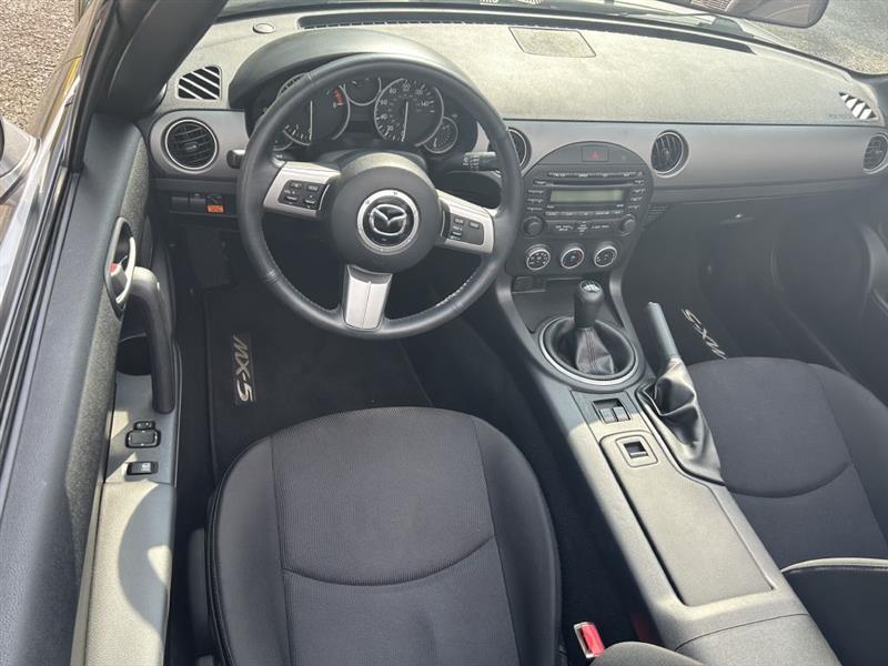 Mazda MX-5 Miata  2012