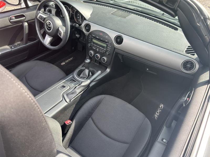 Mazda MX-5 Miata  2012