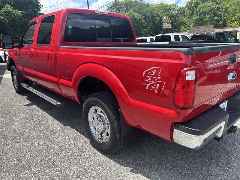 Ford F-250 Crew Cab 4dr 152.2" WB 4WD 2015