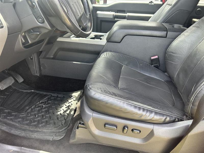 Ford F-250 Crew Cab 4dr 152.2" WB 4WD 2015