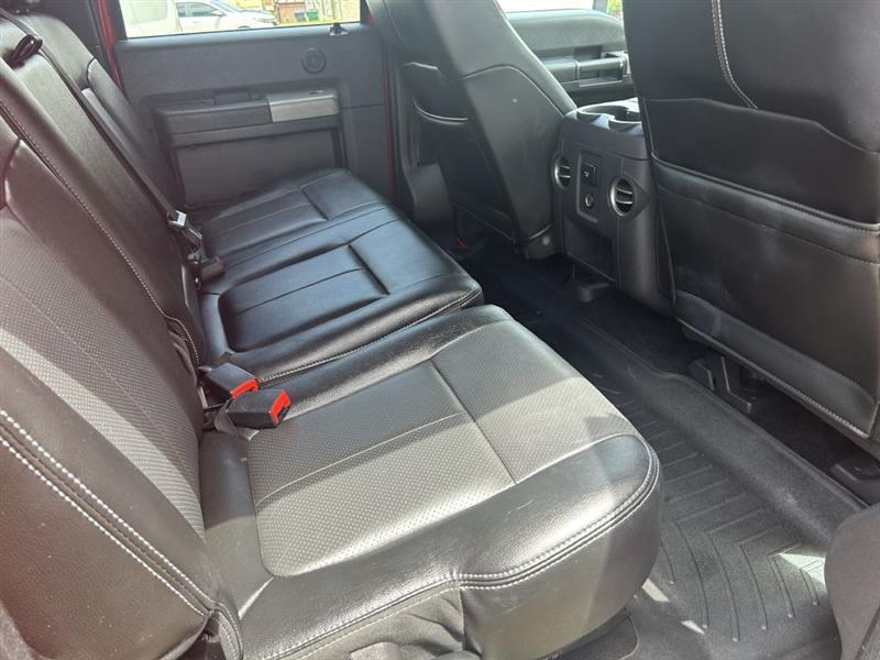 Ford F-250 Crew Cab 4dr 152.2" WB 4WD 2015