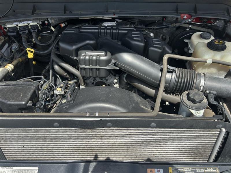Ford F-250 Crew Cab 4dr 152.2" WB 4WD 2015