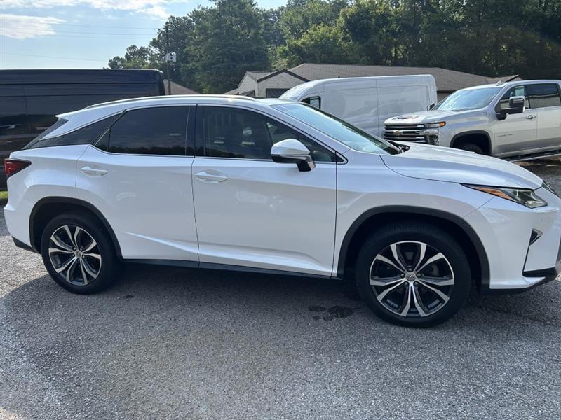 Lexus RX 350 4D SUV FWD 2017