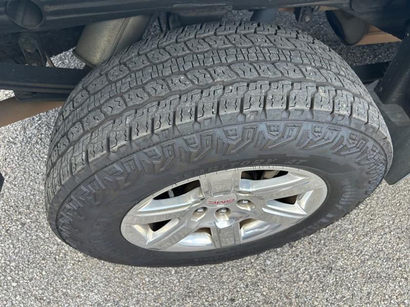 GMC Sierra 1500 SLT Crew Cab Short Bed 2WD 2016