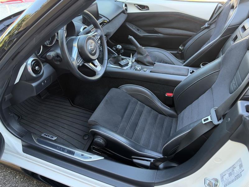 Mazda MX-5 Miata Grand Touring 6AT 2022