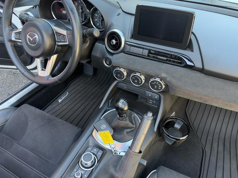 Mazda MX-5 Miata Grand Touring 6AT 2022