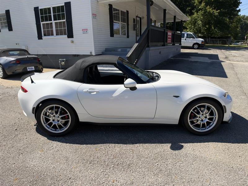 Mazda MX-5 Miata Grand Touring 6AT 2022