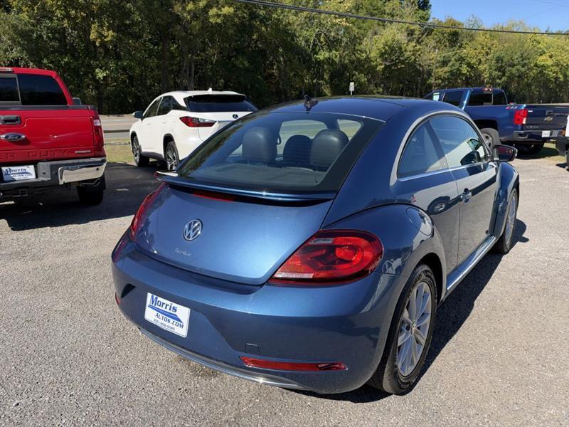 Volkswagen Beetle 2.0T SE 2019