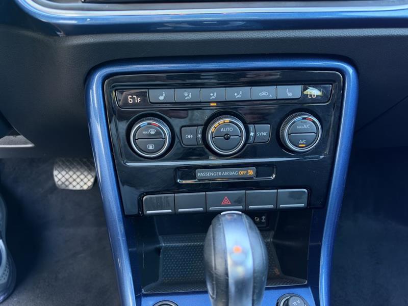 Volkswagen Beetle 2.0T SE 2019