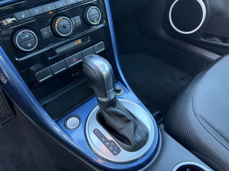 Volkswagen Beetle 2.0T SE 2019