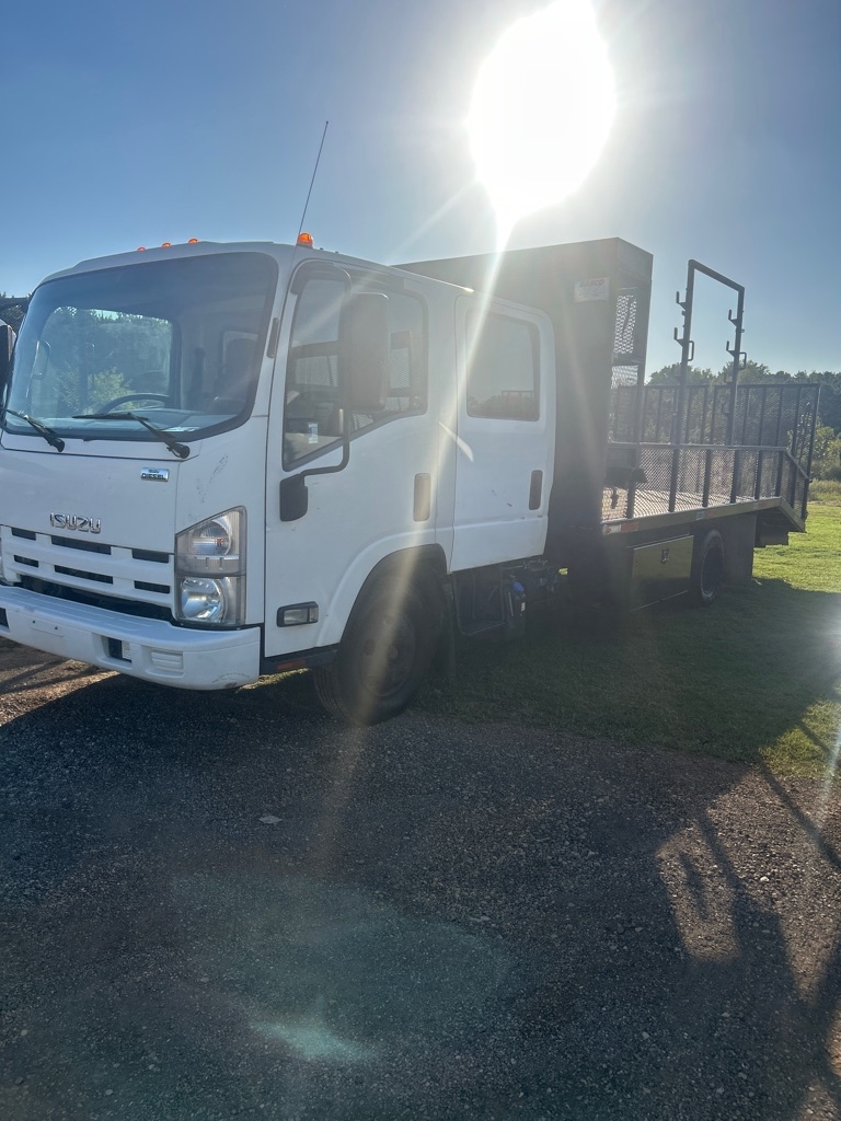 2015 Isuzu NPR 