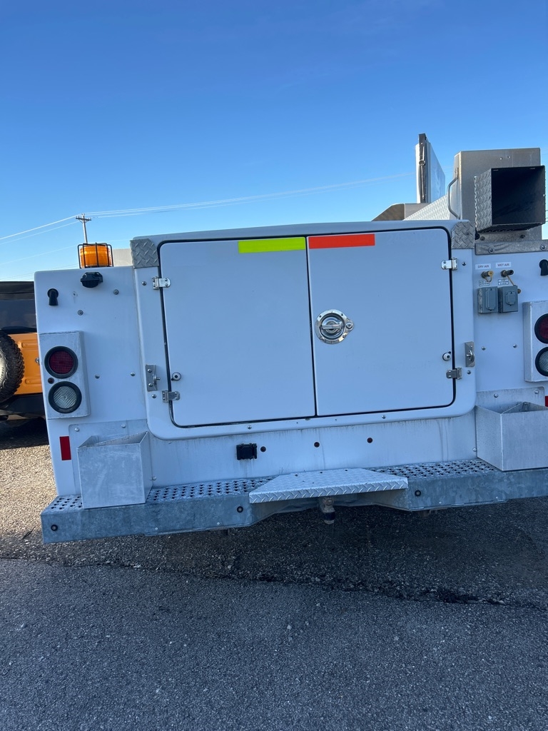 Chevrolet Silverado 3500HD Work Truck Long Box 4WD 2016