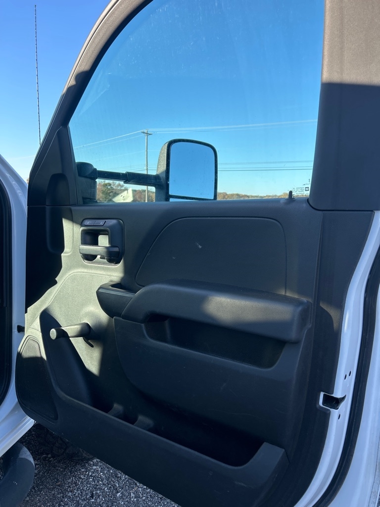 Chevrolet Silverado 3500HD Work Truck Long Box 4WD 2016