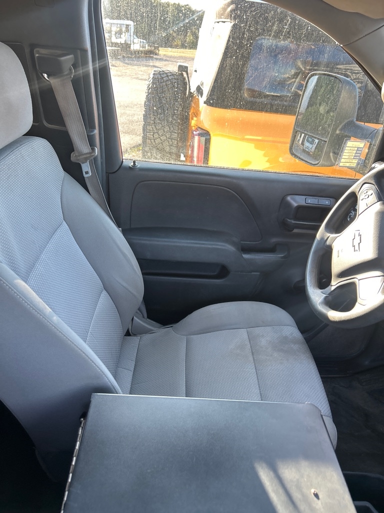 Chevrolet Silverado 3500HD Work Truck Long Box 4WD 2016