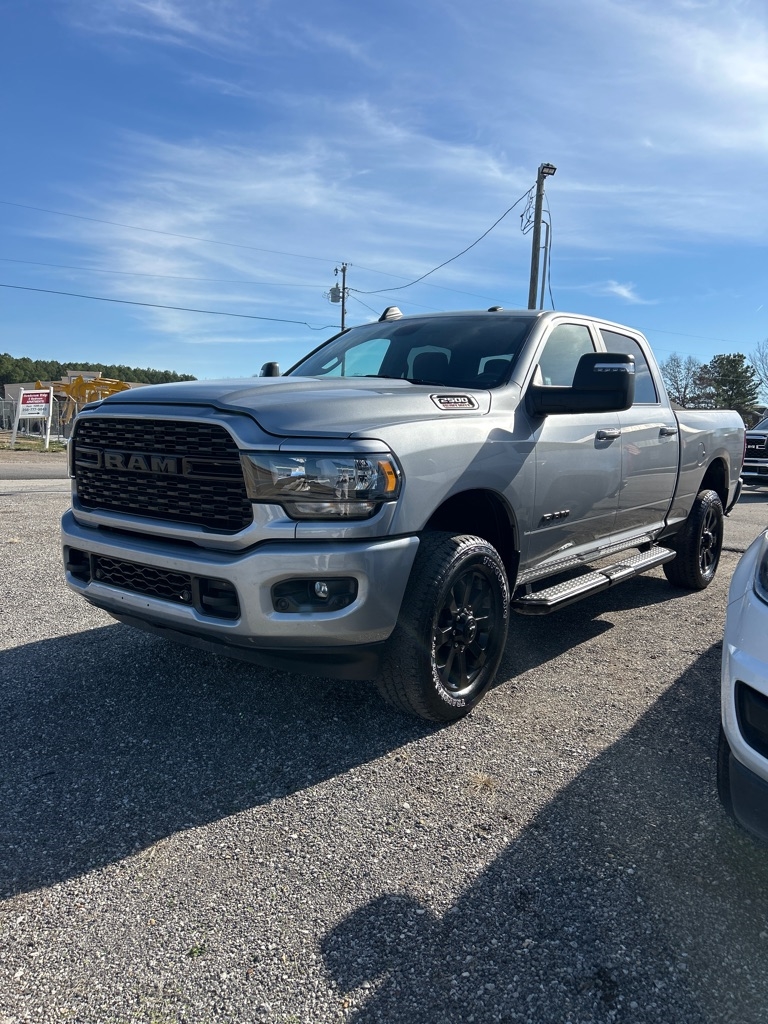RAM 2500 Tradesman Crew Cab SWB 4WD 2024
