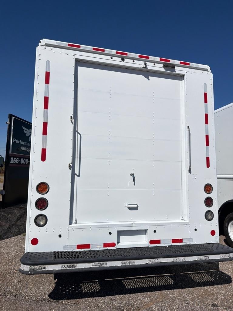 Ford Econoline E-450 158" WB 2019