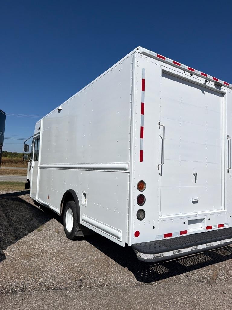 Ford Econoline E-450 158" WB 2019