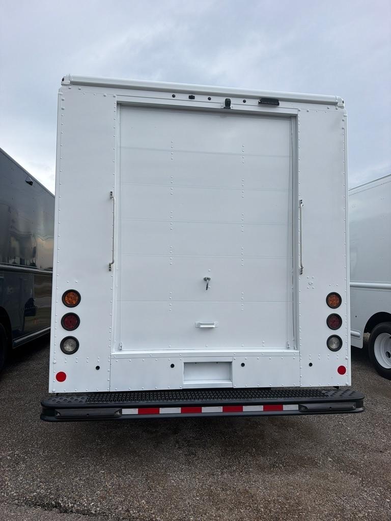 Ford E-Series Stripped Chassis E-450 158" WB 2019
