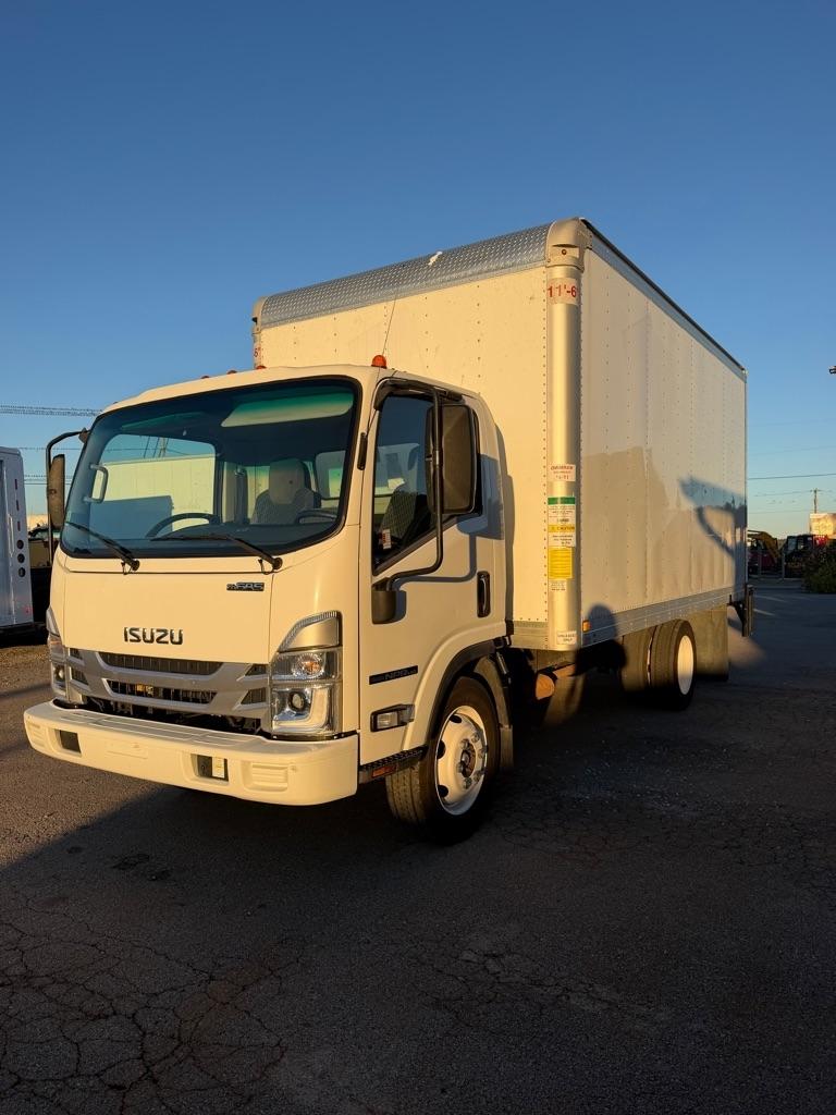 Isuzu NPR HD  2023