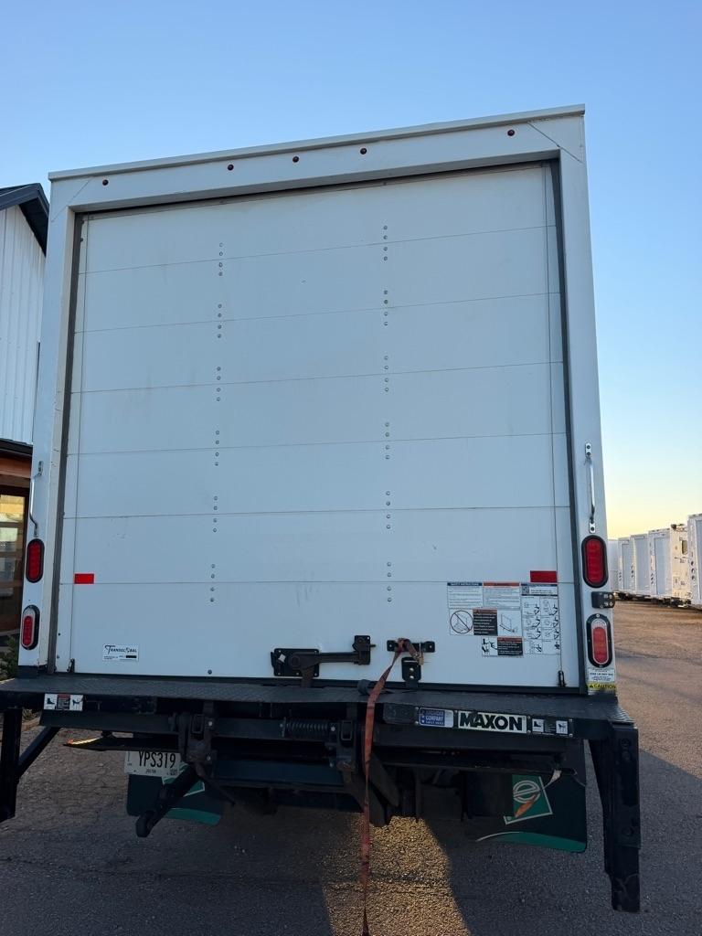 Isuzu NPR HD  2023