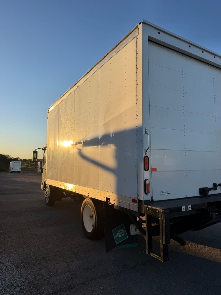 Isuzu NPR HD  2023
