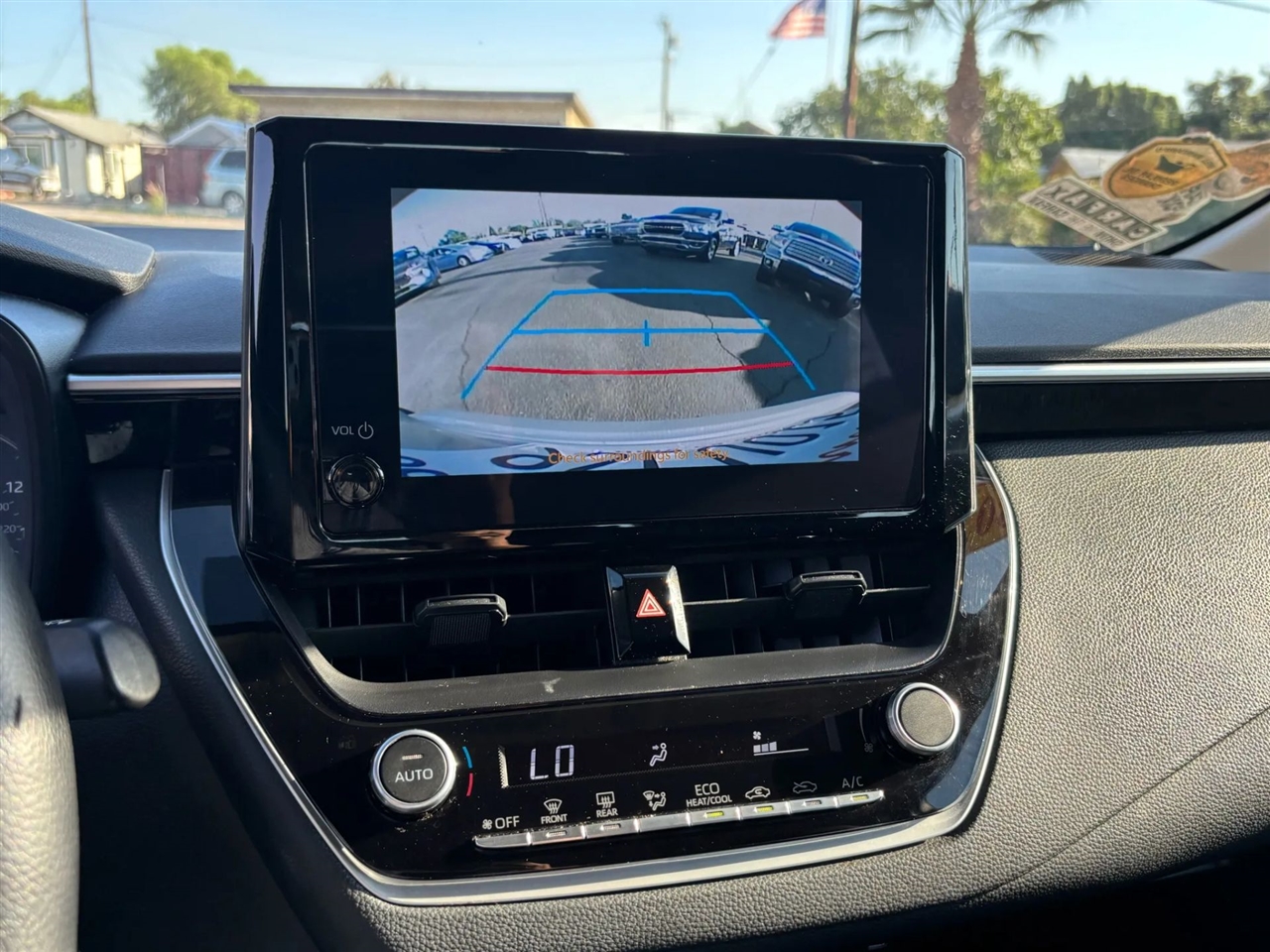 Toyota Corolla LE 2024