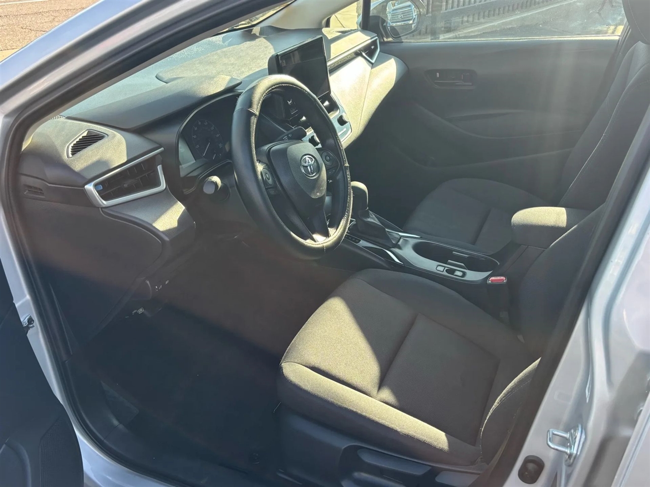 Toyota Corolla LE 2024