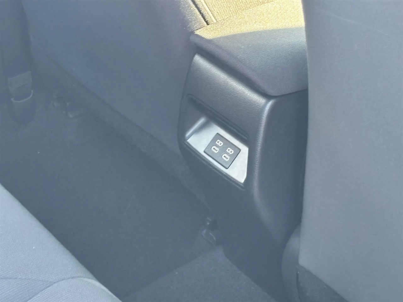 Toyota Corolla LE 2024