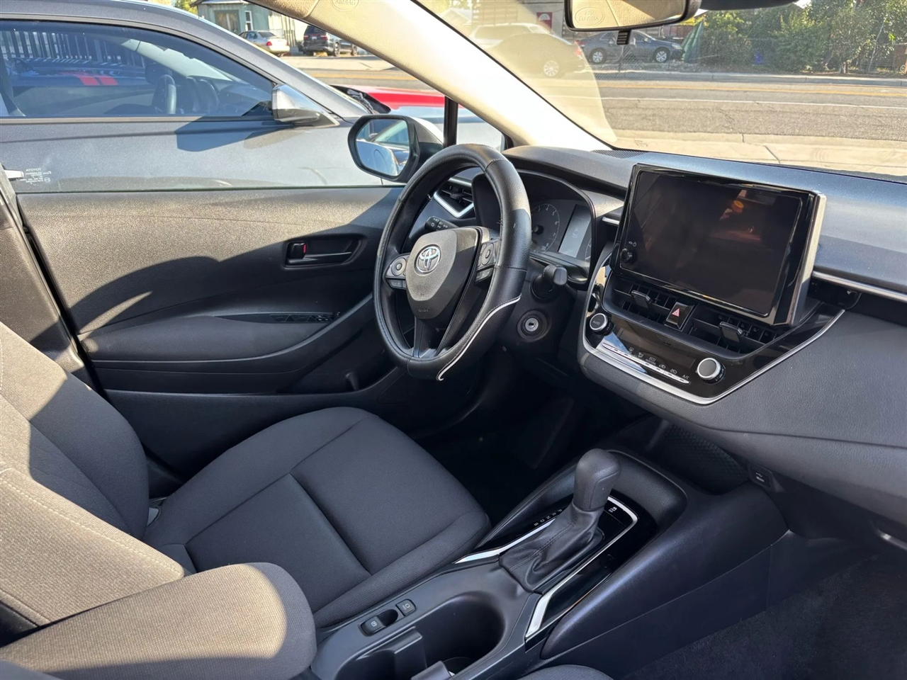 Toyota Corolla LE 2024