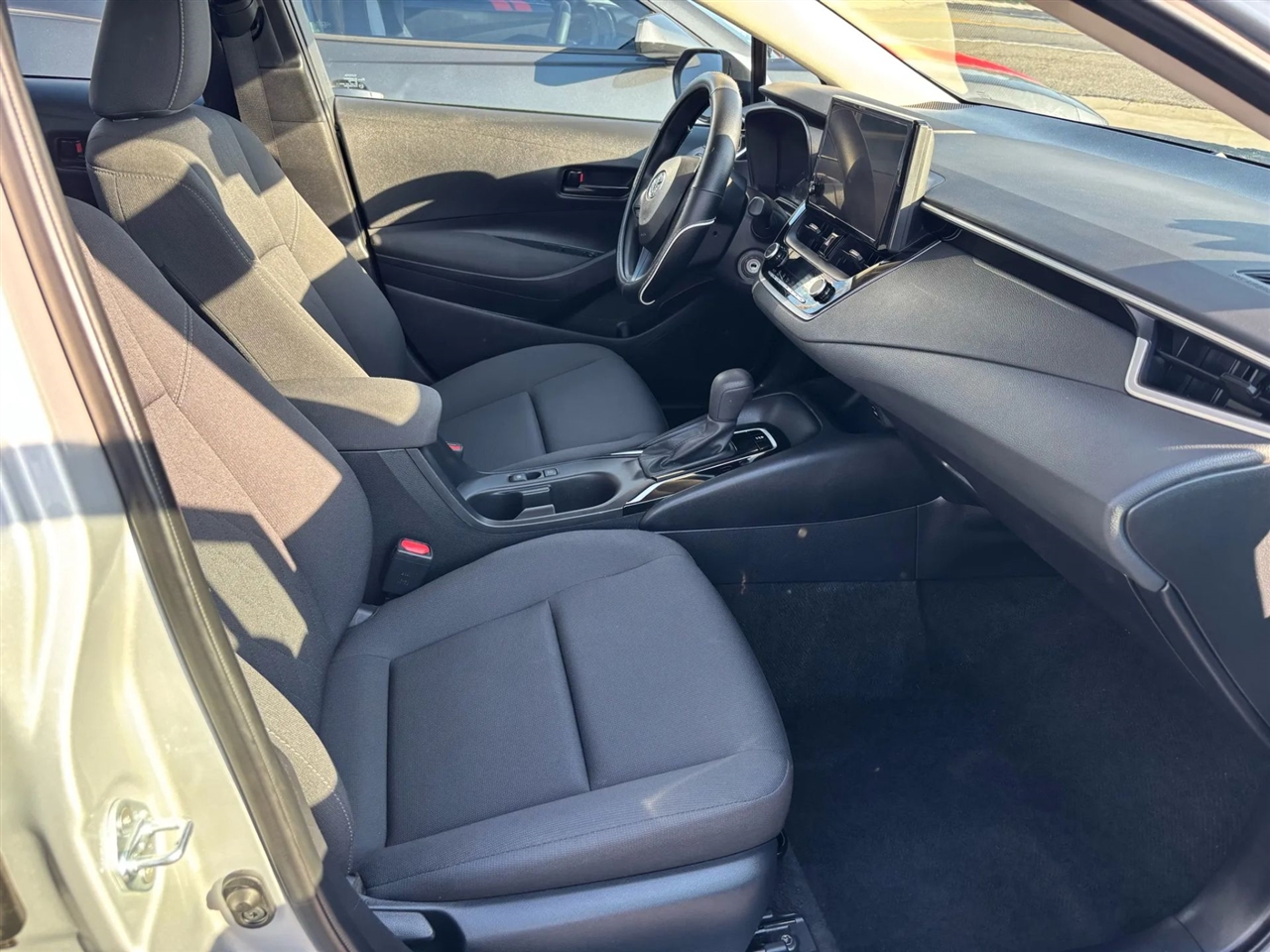 Toyota Corolla LE 2024