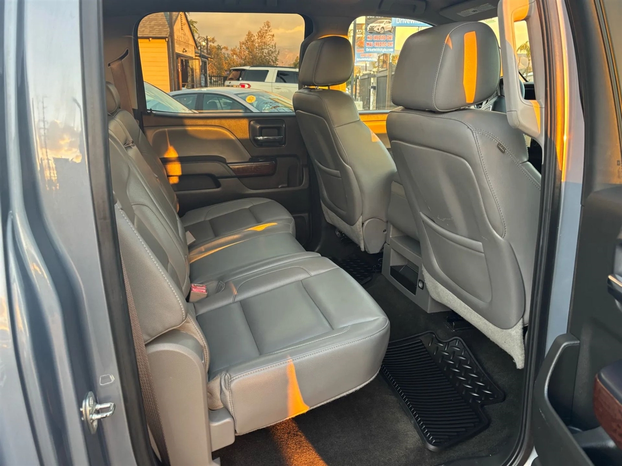 GMC Sierra 1500 SLT Crew Cab Long Box 2WD 2015