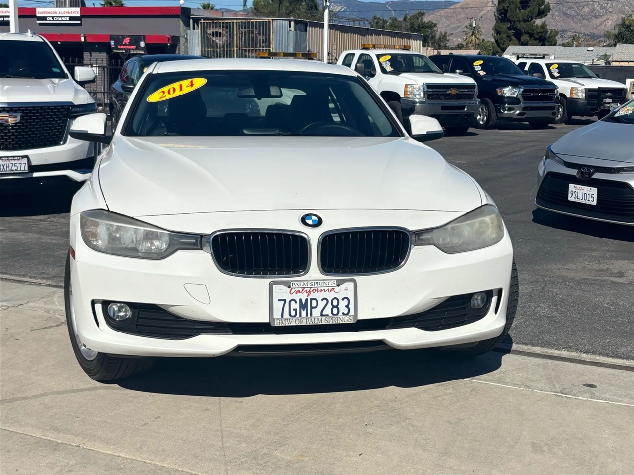 BMW 3-Series 320i Sedan 2014