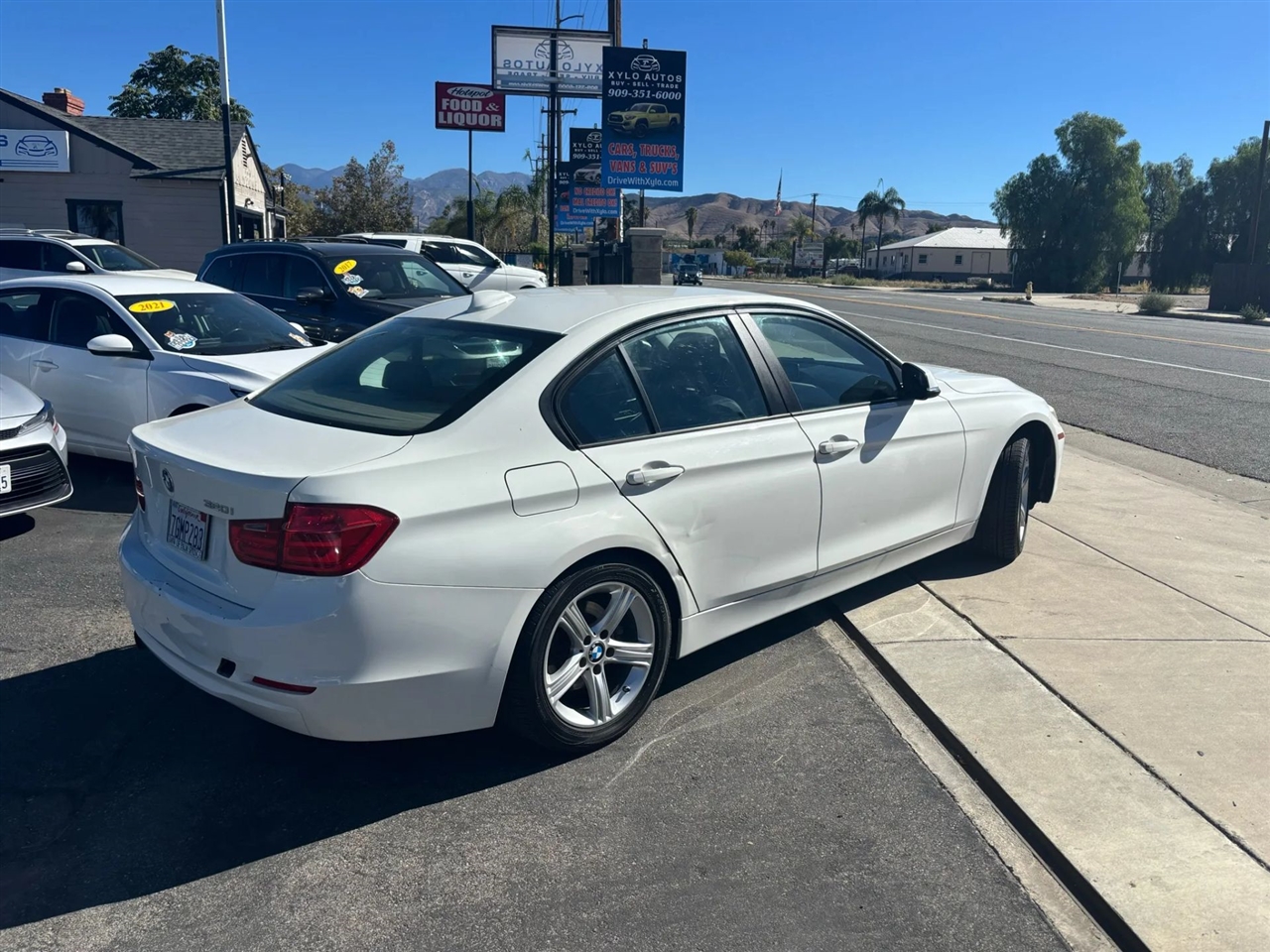 BMW 3-Series 320i Sedan 2014