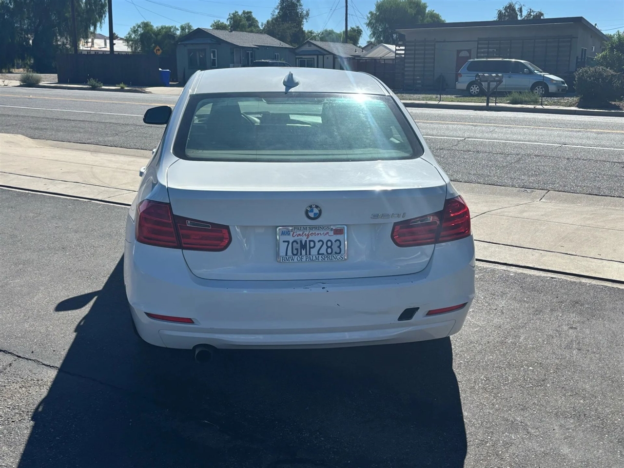 BMW 3-Series 320i Sedan 2014