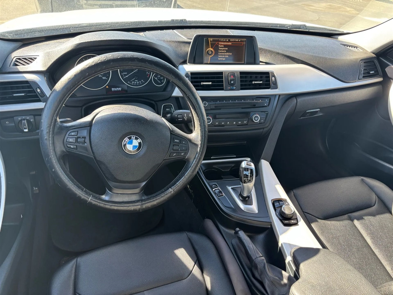 BMW 3-Series 320i Sedan 2014