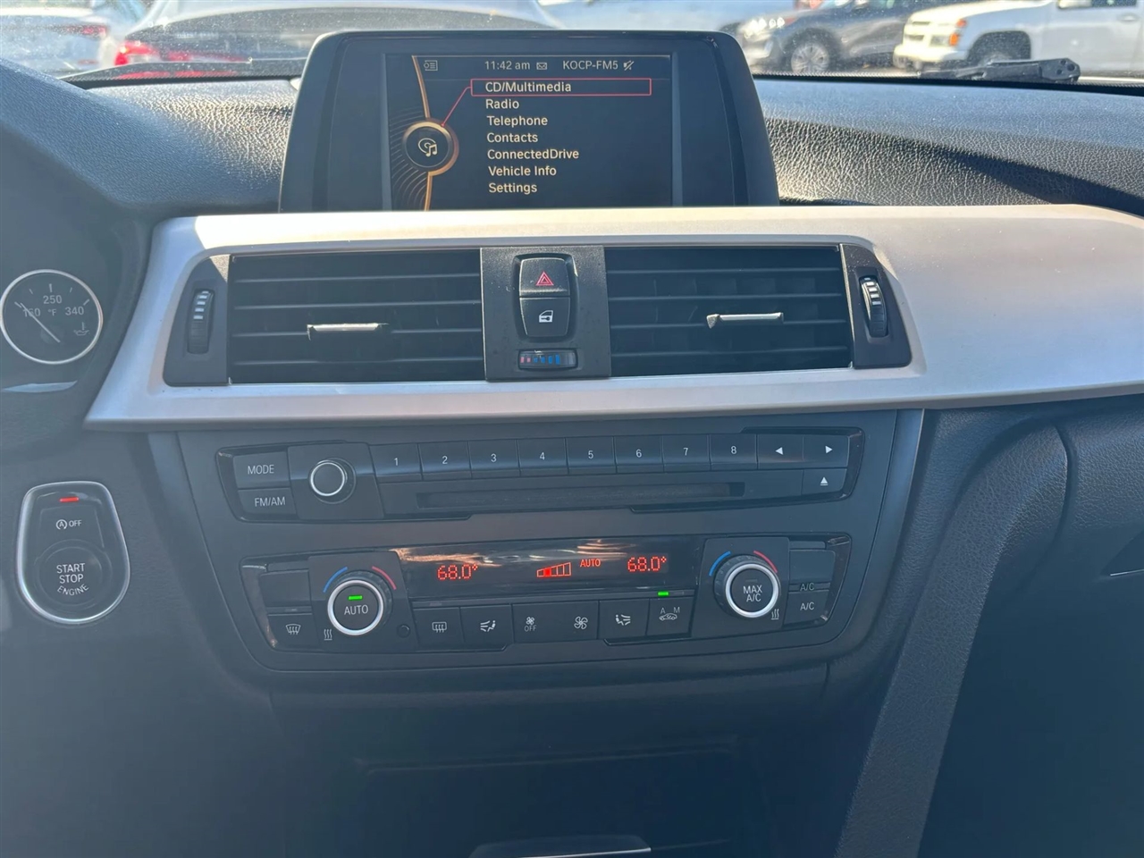 BMW 3-Series 320i Sedan 2014