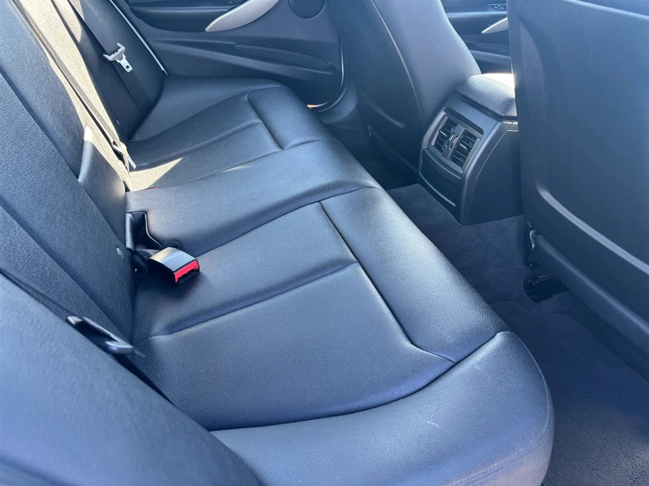 BMW 3-Series 320i Sedan 2014