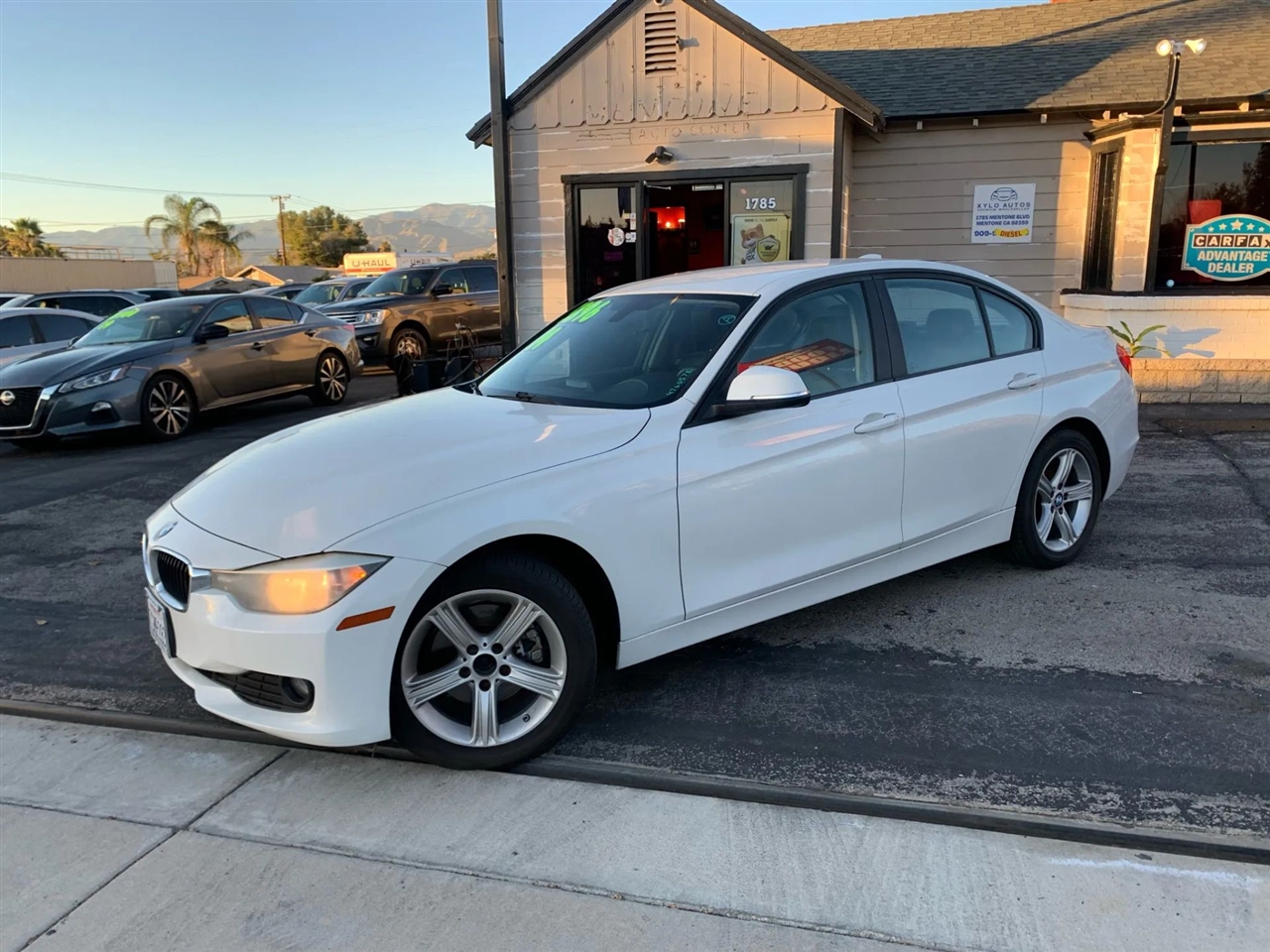 BMW 3-Series 320i Sedan 2014