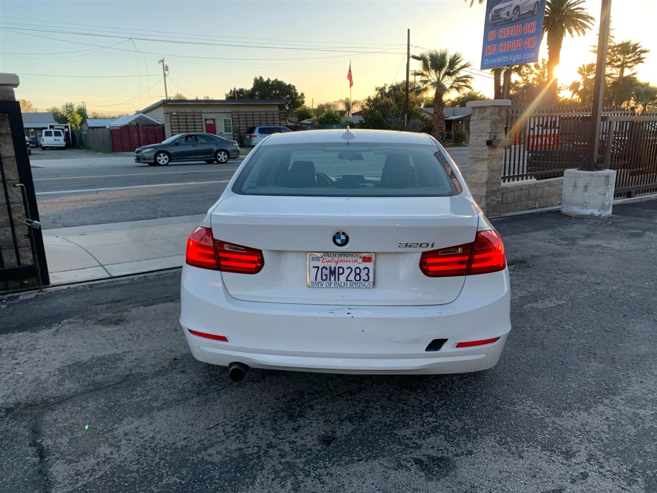 BMW 3-Series 320i Sedan 2014