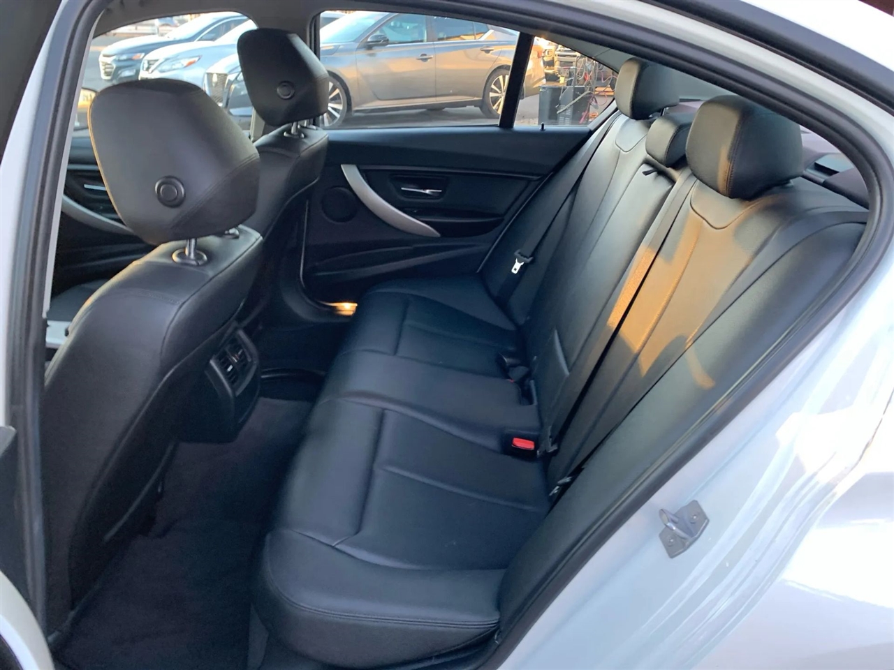 BMW 3-Series 320i Sedan 2014