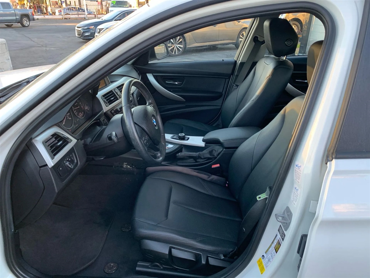 BMW 3-Series 320i Sedan 2014