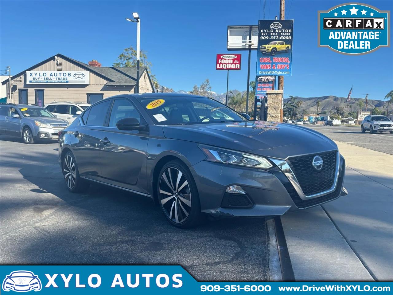 2019 Nissan Altima SR's photo