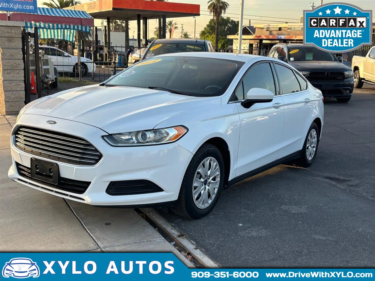 2014 Ford Fusion S's photo