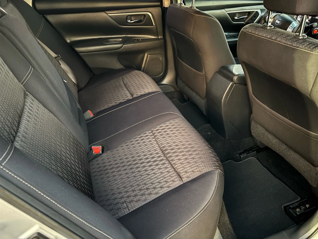 Nissan Altima 2.5 SV 2016